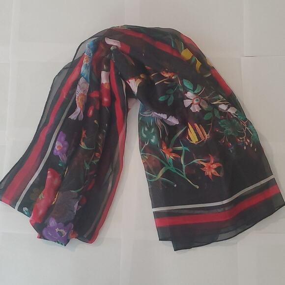 Stunning Made in Italy 100% Silk Floral Scarf Pareo Shawl 76x42 inches - Picture 13 of 13